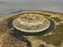 Chance to be king of your own castle as 19th century fort on private island goes on sale for £50,000