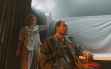 Drama Izginjanje razgalja družbo, ki daje prednost videzu pred resnico