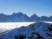 Trupejevo poldne, ko zlate macesne nasledi zimska pravljica #video