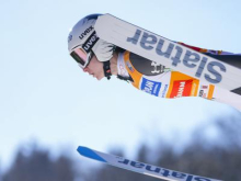 V živo: Nika Prevc tretja na kvalifikacijah, na prvi tekmi štiri Slovenke