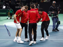Italijani za naslov v Davisovem pokalu s Španci