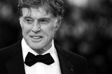 Tochter von Robert Redford beklagt KI-Videos von Fake-Begräbnissen