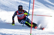 Na vrhu Mikaela Shiffrin, poškodba Neje Dvornik
