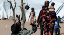 Sudanske paravojaške Sile za hitro podporo (RSF) enostransko razglasile trimesečno premirje