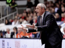 Ettore Messina odstopil z mesta trenerja Olimpie