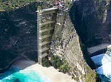 Major win for locals at a picturesque cliffside beach in Bali after a 180-metre monstrosity was built for Instagram-obsessed tourists