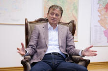 KAD MALO UMRETE I IZVUČETE SE IZ TOGA, VIŠE CENITE ŽIVOT Ministar Glišić otvoreno o moždanom udaru: Nije ni trebalo taj dan da gostujem kod Dee