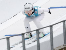 Anže Lanišek nedaleč od kvalifikacijske zmage, Domen Prevc po padcu nekoliko zadržan