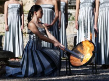 Olimpijski ogenj prižgan, predsednica Moka s čustvenim nagovorom