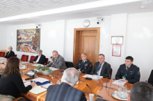 Nakup patrij se je zamaknil, ker jih je treba zaradi sprememb pri načinih bojevanja nadgraditi