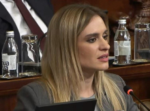 NE DA NISMO ZAOSTALI ZA EVROPOM, NEGO PREDNJAČIMO: Ministarka Stamenkovski u Skupštini govorila o pronatalitetnoj politici (VIDEO)