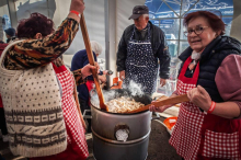 Bolje da pojedete šaku čvaraka nego čipsa! Nutricionista otkriva kako da se zdravije hranimo! Neke stvari će vas iznenaditi, evo zašto je slanina dobra!