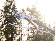 Nika Prevc najdaljša na ogrevanju, kvalifikacije odpovedane