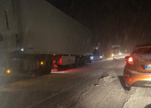 OPASNOST OD POLEDICE NA OVIM DEONICAMA: Putevi Srbije upozorili vozače na klizave kolovoze u kotlinama, klisurama i na mostovima širom zemlje