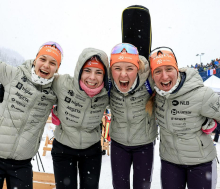 Biatlonke in biatlonci v Östersundu s štafetami odpirajo olimpijsko sezono