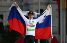 Tadej Pogačar bi na koledarju zamenjal Giro in Vuelto