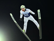 V živo: Prevc in Zajc za las čez sito kvalifikacij, Lanišek v majici vodilnega