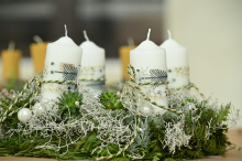 Kristjani s prvo adventno nedeljo začenjajo priprave na božič