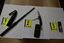 BLOKADERI NAORUŽANI KRENULI U NEGOTIN, ZAUSTAVILA IH POLICIJA! Odbornik iz Zaječara vozio auto pun hladnog oružja