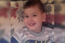 MALENOM FILIPU (10) JE HITNO POTREBNA NAŠA POMOĆ: Ne može da sedi i hoda, sredstva neophodna za rehabilitacije i suplemente - EVO KAKO DA MU POMOGNEMO