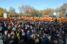 V Madridu več deset tisoč ljudi protestiralo proti premierju Pedru Sánchezu
