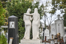 KADA SE PLAĆAJU NAKNADE ZA UREĐENJE I ODRŽAVANJE POVRIŠINE GROBLJA ?