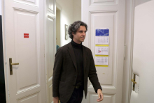 Mesec: Interpelacija vstopa v protiustavno etnično diskriminacijo