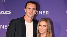 Alexander Zverev und Sophia Thomalla: Verliebte Fotos aus dem Malediven-Urlaub