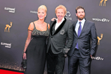 Nach Krebsdiagnose: Jetzt zum Stargeflüster-Newsletter anmelden