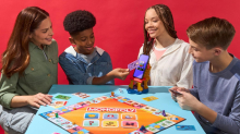Gewinnspiel: Perfekt für Weihnachten und Silvester: Gewinnen Sie MONOPOLY App Banking!
