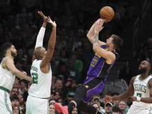 Košarkarska klasika z napako, LA spet brez Dončića, Boston brez dveh najboljših