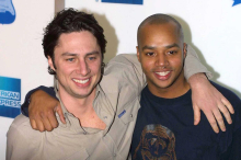 Donald Faison will „Scrubs“-Kollege Zach Braff zur Liebe verhelfen