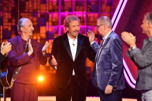 Thomas Gottschalk verlässt TV-Bühne unter tosendem Applaus