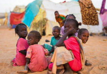 WHO: V napadu na vrtec in bolnišnico v Južnem Kordofanu ubitih 114 ljudi, od tega 63 otrok