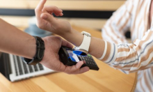 Europa sve češće koristi pametne uređaje za plaćanje, no dvije stvari koče širenje. Evo kako stoji Hrvatska