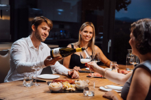 Vino in glasba – kako ne zgrešiti?