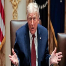 Trump attacca la corte suprema sui dazi. E su Macron: “Anche l’Europa li applica alla Cina”