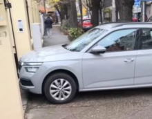 OTIŠAO PO KESU I PRIREDIO BRUTALNU OSVETU BAHATOM VOZAČU! Prolaznik naišao na nepropisno parkiran 