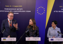 Bruselj in Ukrajina z 10 smernicami za napredovanje Kijeva na poti v EU