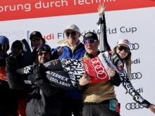 Novozelandka do premierne superveleslalomske zmage, Ilka Štuhec brez rezultata