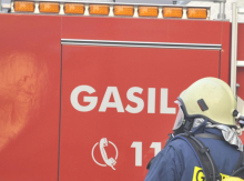 Požar zaradi vnetja električne grelne blazine za noge