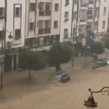 V hudourniški poplavah v Maroku umrlo 37 ljudi