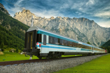 Slovenske železnice kupile 20 potniških vagonov in štiri nove večsistemske lokomotive