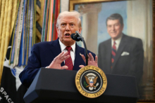 Trump zaradi zmontiranega posnetka toži BBC za deset milijard dolarjev