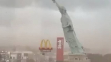 VIDEO Vjetar srušio Kip slobode u Brazilu. Pao na parkiralište