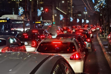 KAMIONI NA OVOM PRELAZU ČEKAJU I PO 14 SATI! Presek stanja na granicama i putevima tokom večeri