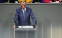 Merz dejal, da mora EU dokončati načrt uporabe zamrznjenih ruskih sredstev. Meloni skeptična.