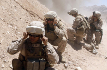 Ameriški senat je potrdil vojaški proračun za leto 2026 v vrednosti 900 milijard dolarjev