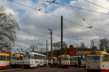 V medsebojnih napadih žrtve in ranjeni. V petek srečanje ukrajinskih in ameriških pogajalcev.