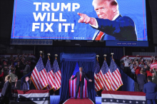 Trumpova administracija z odškodnino za 